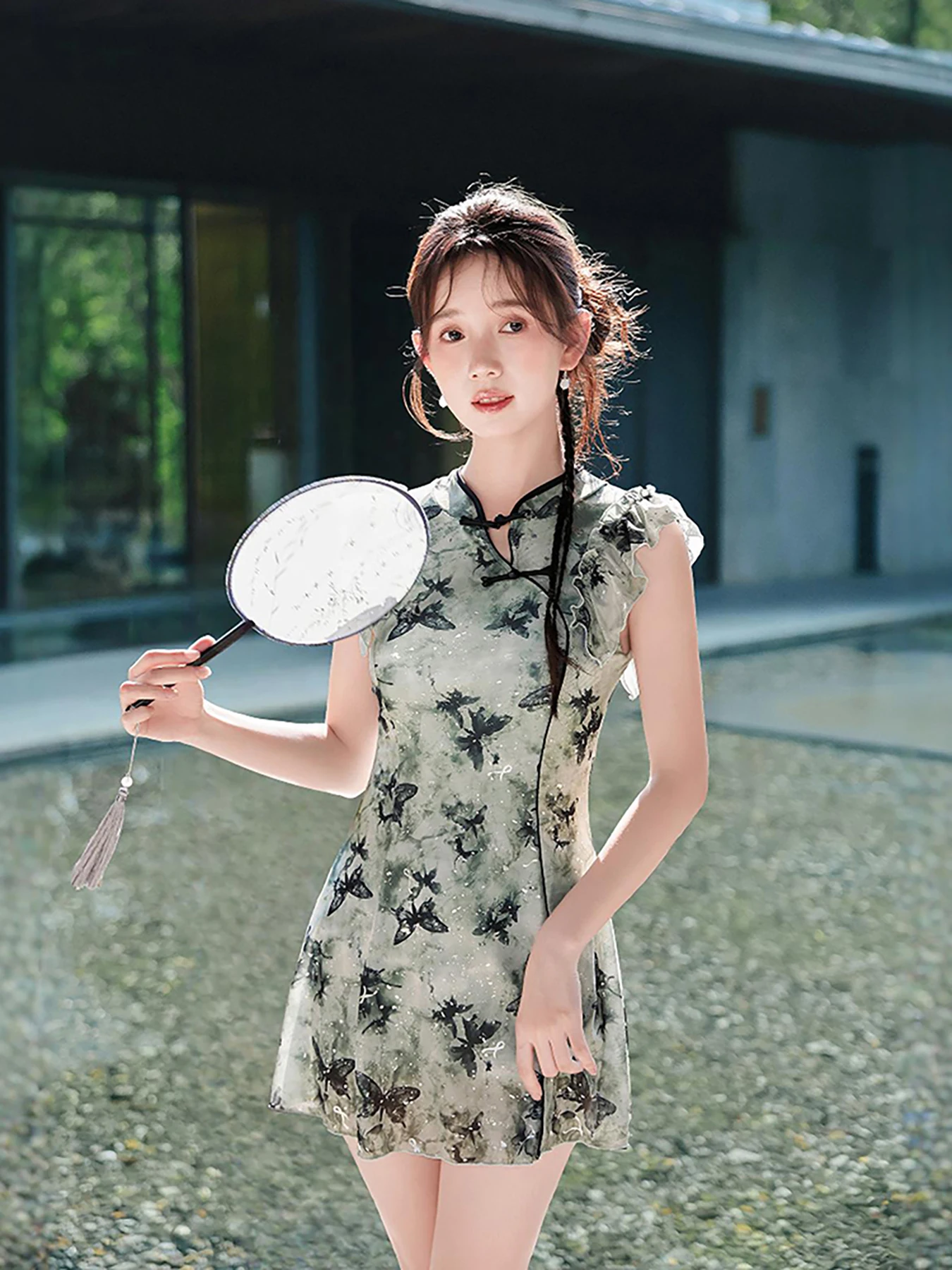One-piece swimsuit for women; new Chinese-style swimwear for ladies to cover fat at hot spring resorts
One-piece swimsuit for women; new Chinese-style swimwear for ladies to cover fat at hot spring resorts