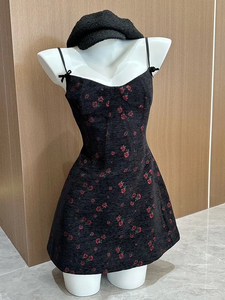 High Quality Women Print Spaghetti Strap Dress Sleeveless Fashion Sweet Temperament Y2K Streetwear One-Piece Frocks Black Gothic
High Quality Women Print Spaghetti Strap Dress Sleeveless Fashion Sweet Temperament Y2K Streetwear One-Piece Frocks Black Gothic