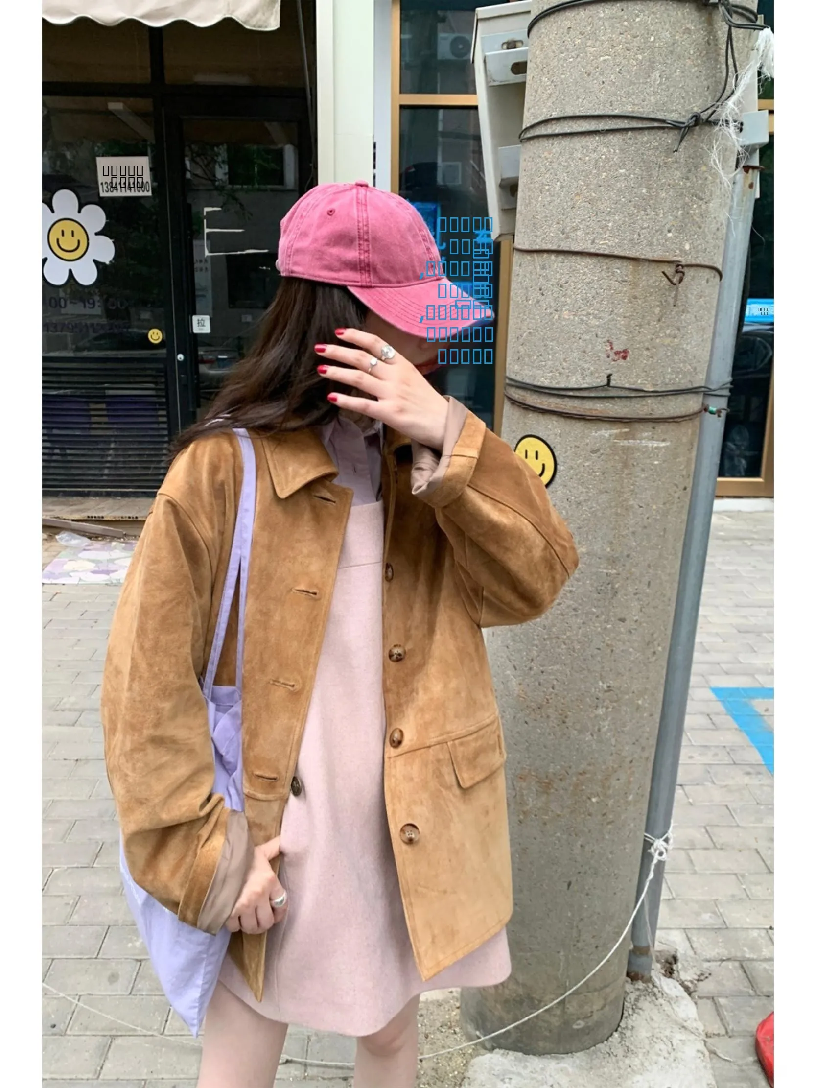 Кожаная куртка Tetu STUDIO в стиле ретро из двухцветной телячьей кожи с отложным воротником, длинными рукавами и круглым вырезом, стандартный крой, женская
Кожаная куртка Tetu STUDIO в стиле ретро из двухцветной телячьей кожи с отложным воротником, длинными рукавами и круглым вырезом, стандартный крой, женская