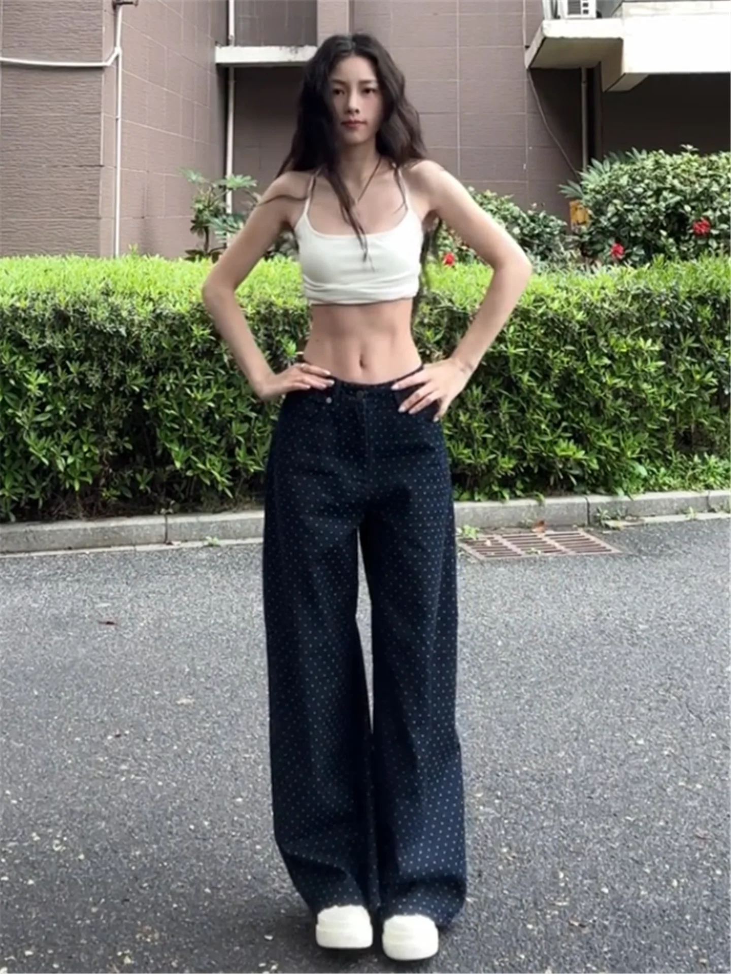 Street Style Blue Floral Embroidery Thin Wide Leg Jeans Women Summer Loose Slimming Long Floor Length Pants Cotton Low Waist
Street Style Blue Floral Embroidery Thin Wide Leg Jeans Women Summer Loose Slimming Long Floor Length Pants Cotton Low Waist