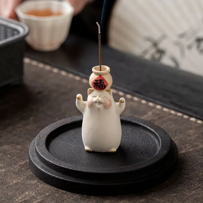 Hand-made Ceramic Incense Holder, Small Cat, Indoor Thread, Aromatherapy Stove Decoration, Simple Household Hand-painted Fortune
Hand-made Ceramic Incense Holder, Small Cat, Indoor Thread, Aromatherapy Stove Decoration, Simple Household Hand-painted Fortune