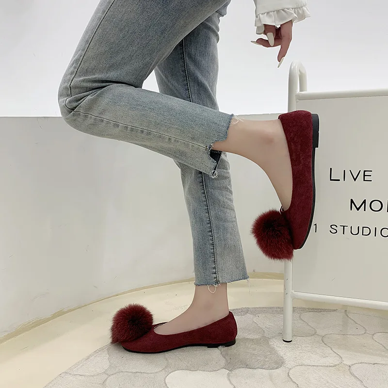 Women's Flat Shoes with Ball Fluff Single Shoes 2025 Spring Autumn Square Toe Velvet Slip-on Shoes Matching Shoes
Women's Flat Shoes with Ball Fluff Single Shoes 2025 Spring Autumn Square Toe Velvet Slip-on Shoes Matching Shoes