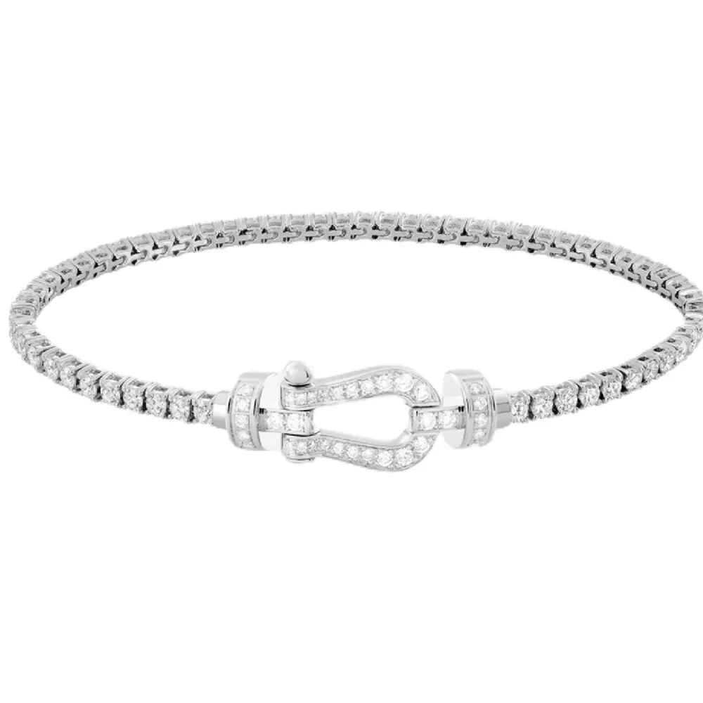 KQDANCE Fashion Classic 925 Sterling Silver Horse Hoof Bracelet With Full Diamonds Chain
KQDANCE Fashion Classic 925 Sterling Silver Horse Hoof Bracelet With Full Diamonds Chain