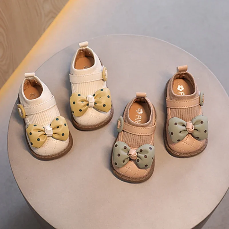 Trendy Baby Girl Shoes Versatile Comfort Soft Soled Walkers Simple Elegant Baby Shoe New Daily Casual Shoe Sweet Princess Shoes
Trendy Baby Girl Shoes Versatile Comfort Soft Soled Walkers Simple Elegant Baby Shoe New Daily Casual Shoe Sweet Princess Shoes