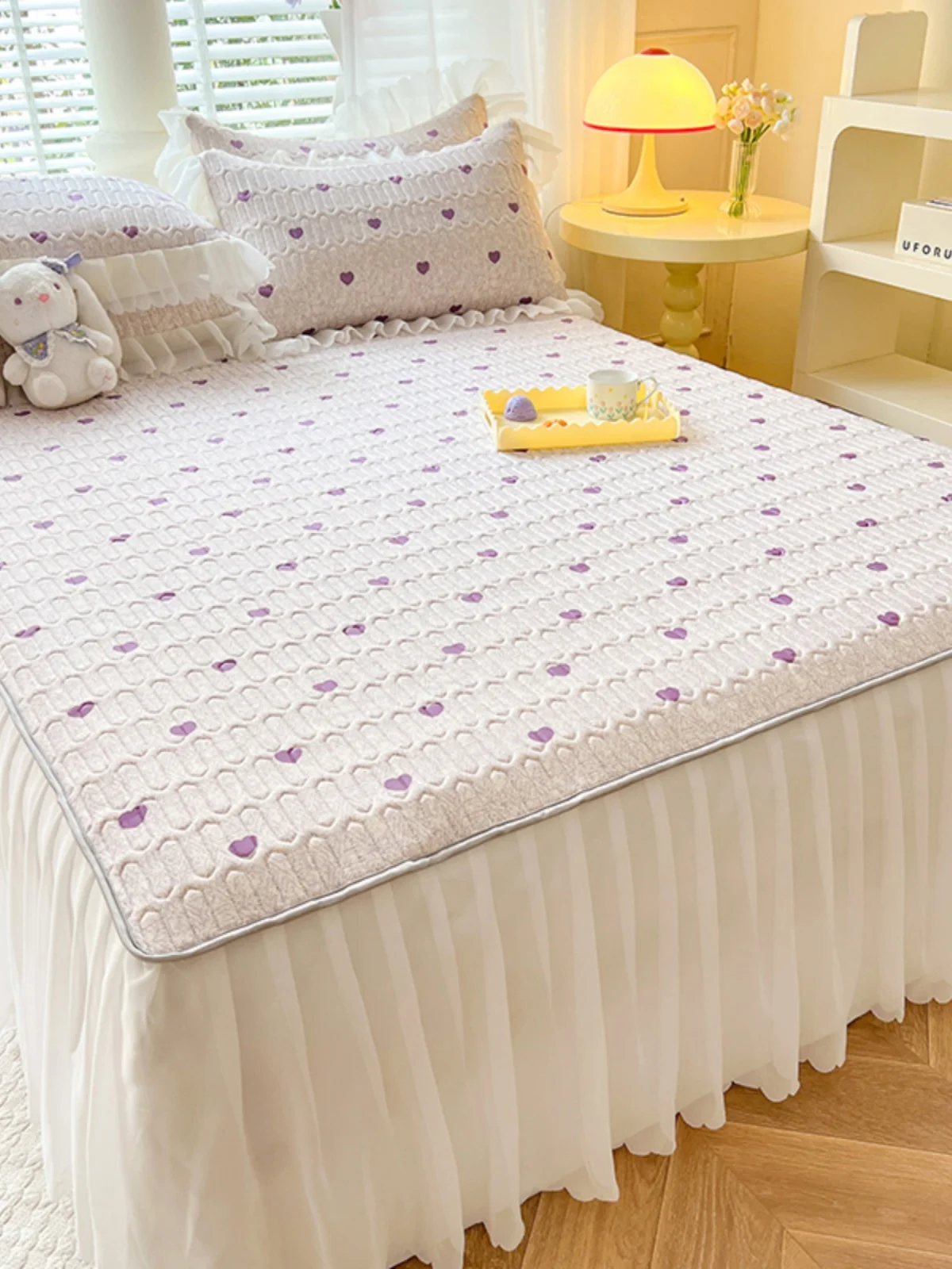 Ice Silk Latex Cooling Mat Bed Skirt Sle Tee-Piece Set Foldable Air Conditioning Mat Summer Bed Cover Universal Use
Ice Silk Latex Cooling Mat Bed Skirt Sle Tee-Piece Set Foldable Air Conditioning Mat Summer Bed Cover Universal Use
