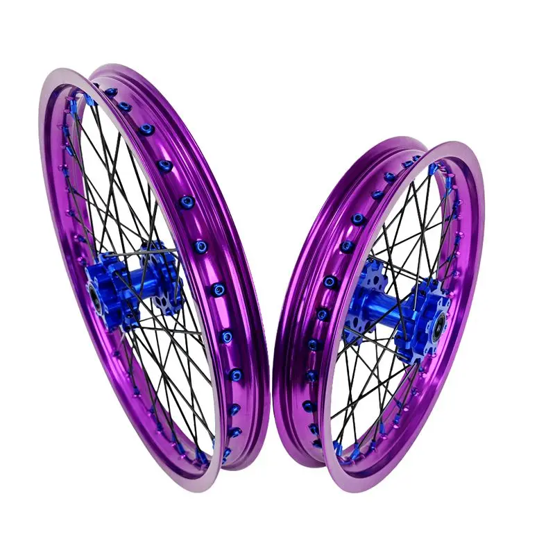 Новый комплект колес Color Fit Talaria MX5: переднее колесо 1.6*19, заднее колесо 1.85*16, комплект дисков для электрического мотоцикла для бездорожья.
Новый комплект колес Color Fit Talaria MX5: переднее колесо 1.6*19, заднее колесо 1.85*16, комплект дисков для электрического мотоцикла для бездорожья.
