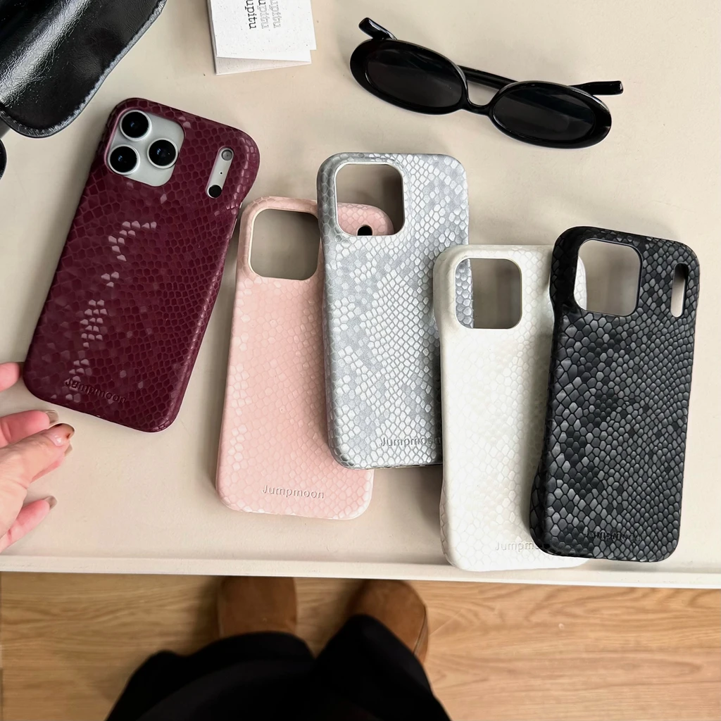 Индивидуальный простой однотонный противоударный защитный чехол для телефона с рисунком змеиной кожи для iPhone 17, 16, 15, 14 Pro Max
Индивидуальный простой однотонный противоударный защитный чехол для телефона с рисунком змеиной кожи для iPhone 17, 16, 15, 14 Pro Max
