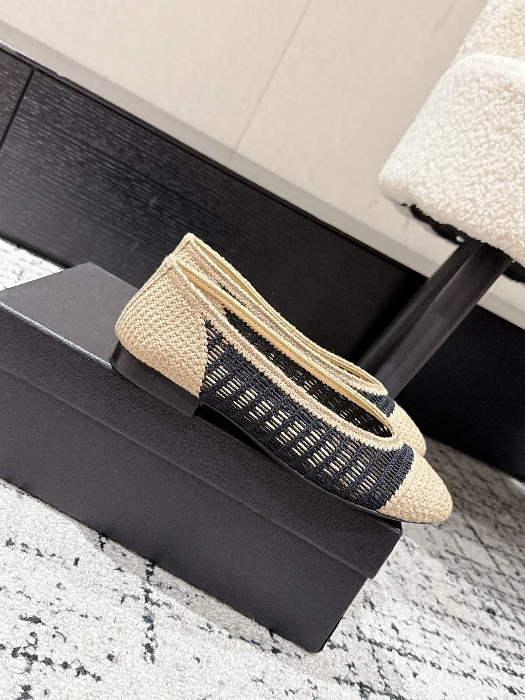 Designer Handmade Women Summer Breathable Ballet Flats Round Toe Mary Jane Flat Shoes Crochet Knit Sheepskin Lining Casual
Designer Handmade Women Summer Breathable Ballet Flats Round Toe Mary Jane Flat Shoes Crochet Knit Sheepskin Lining Casual