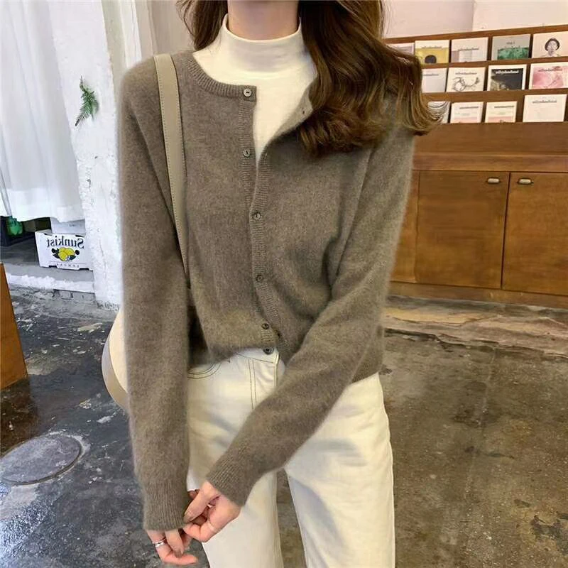 Cashmere Sweater Women Cardigan Single Breasted Long Sleeve Elegant Vintage Jumper Solid Wool Knitted Autumn Winter Outwear Tops
Cashmere Sweater Women Cardigan Single Breasted Long Sleeve Elegant Vintage Jumper Solid Wool Knitted Autumn Winter Outwear Tops