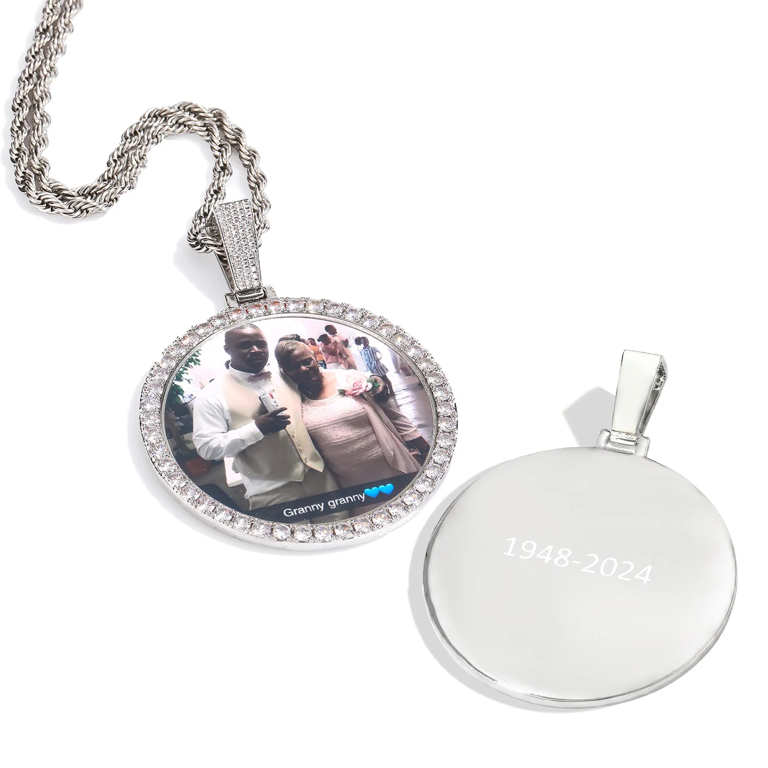 Iced Out большого размера, круглая фотография, модная подвеска с фотографией на заказ, блестящий кубический цирконий, изысканный сувенир для друга семьи
Iced Out большого размера, круглая фотография, модная подвеска с фотографией на заказ, блестящий кубический цирконий, изысканный сувенир для друга семьи