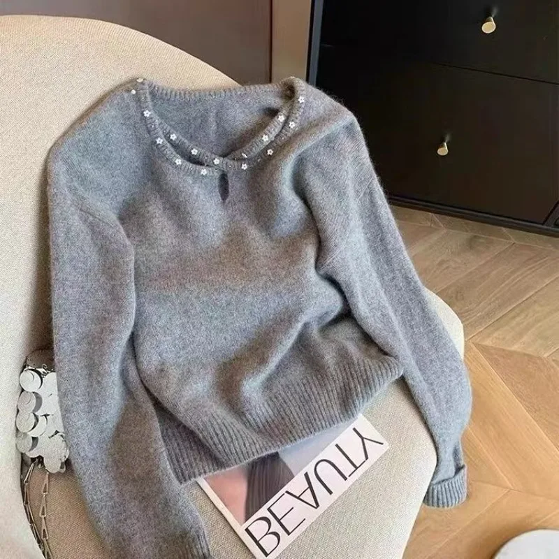 Grey Chic Flower Nail Bead Knitwear Sweater Women Casual Long Sleeve Autumn Winter 2025 New Fashion Female Knitwear Jumpers
Grey Chic Flower Nail Bead Knitwear Sweater Women Casual Long Sleeve Autumn Winter 2025 New Fashion Female Knitwear Jumpers