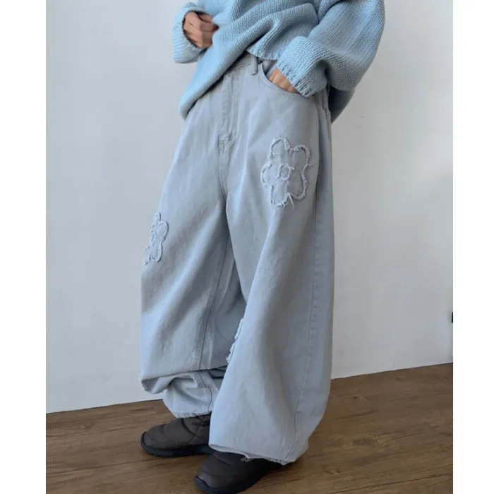 Retro Washed Embroidered Wide Leg Jeans High Waist Asymmetric Long Pants Floral Trim Denim Skinnies Comfortable Breathable
Retro Washed Embroidered Wide Leg Jeans High Waist Asymmetric Long Pants Floral Trim Denim Skinnies Comfortable Breathable