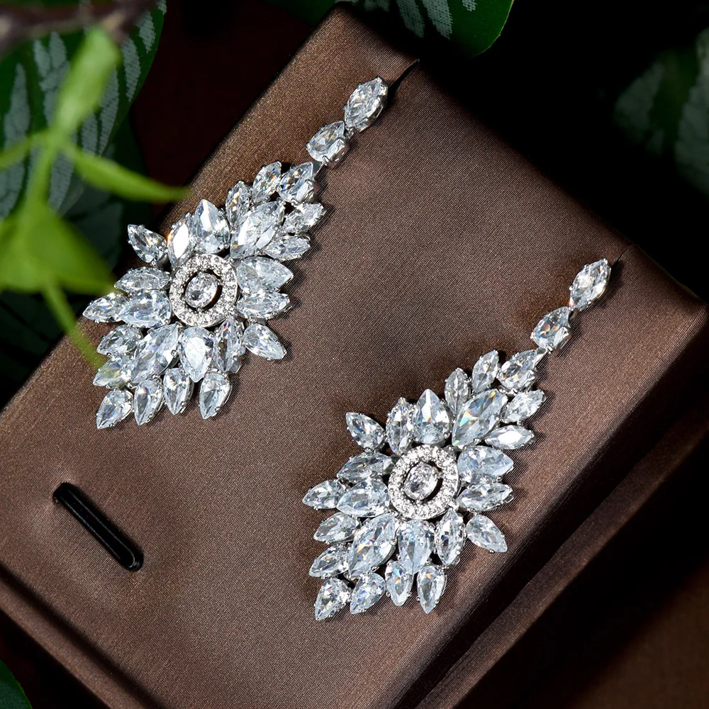 HIBRIDE Bling White Round Cubic Zirconia Dangling Bridal Party Wedding Earrings For Women CZ Jewelry Gifts E-807
HIBRIDE Bling White Round Cubic Zirconia Dangling Bridal Party Wedding Earrings For Women CZ Jewelry Gifts E-807