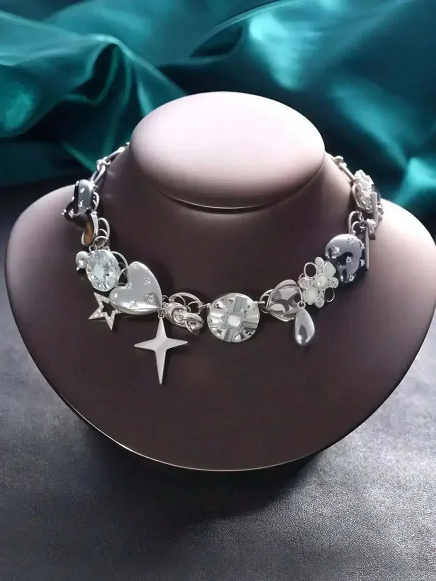 Vintage Punk Rock Style Zinc Alloy Charm Pendant Necklace For Women
Vintage Punk Rock Style Zinc Alloy Charm Pendant Necklace For Women
