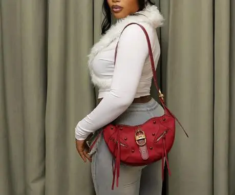 Autumn Fashion Trend Fur Patchwork Collar Short Tight Top for Women's Personalized Tight Fit with Exposed Navel Long Sleeved Top
Autumn Fashion Trend Fur Patchwork Collar Short Tight Top for Women's Personalized Tight Fit with Exposed Navel Long Sleeved Top