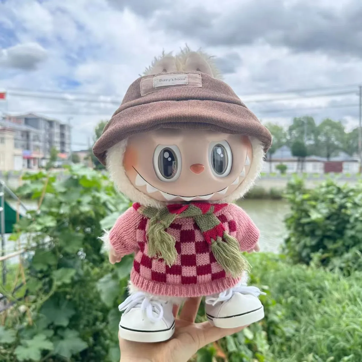 Labubu Clothing 38cm Doll'S Clothes Outfit Accessories Clothes+Hat+Scarf+Shoes/Set Fashion Labubu Clothes
Labubu Clothing 38cm Doll'S Clothes Outfit Accessories Clothes+Hat+Scarf+Shoes/Set Fashion Labubu Clothes