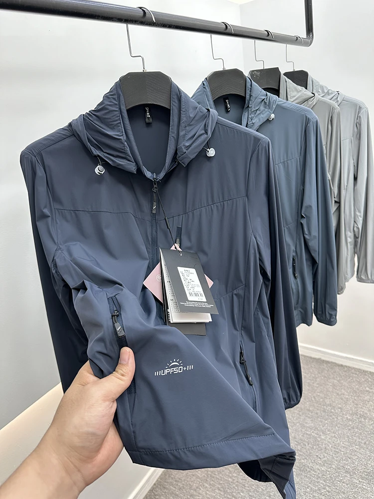 High-End Men's Outdoor Skin-Close Comfortable Casual Hooded Sun Protection Jaet UPF50+ Faionable Urban Sle Long Sve
High-End Men's Outdoor Skin-Close Comfortable Casual Hooded Sun Protection Jaet UPF50+ Faionable Urban Sle Long Sve
