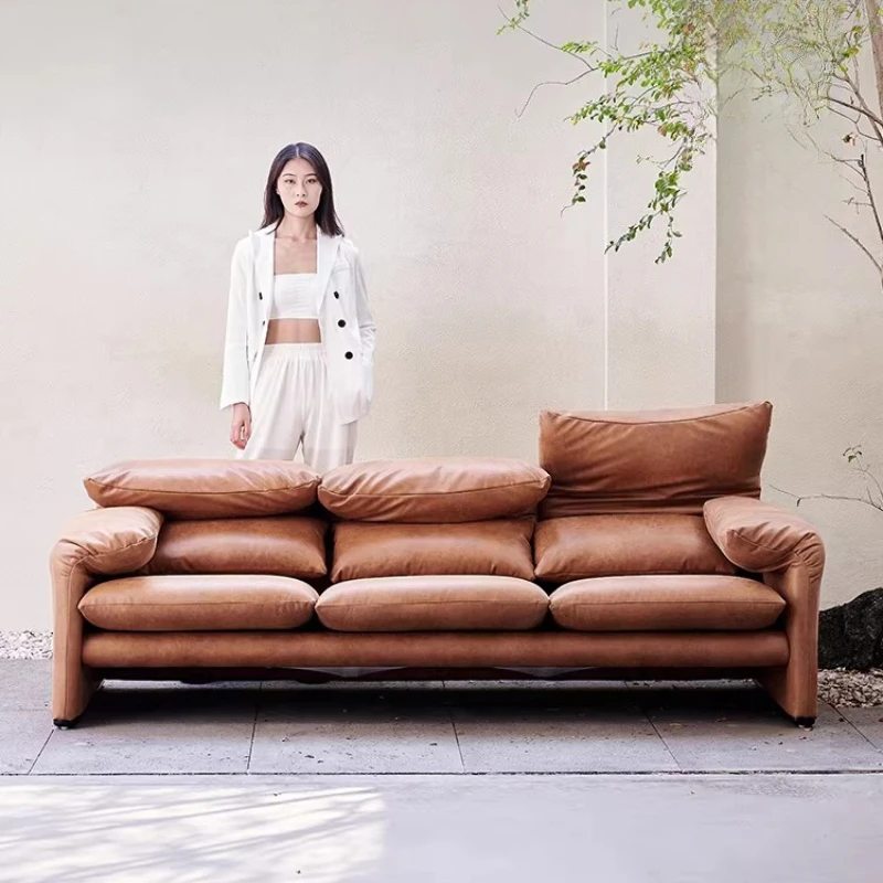 Adjustable high backrest modern minimalist straight row three-person leather sofa
Adjustable high backrest modern minimalist straight row three-person leather sofa