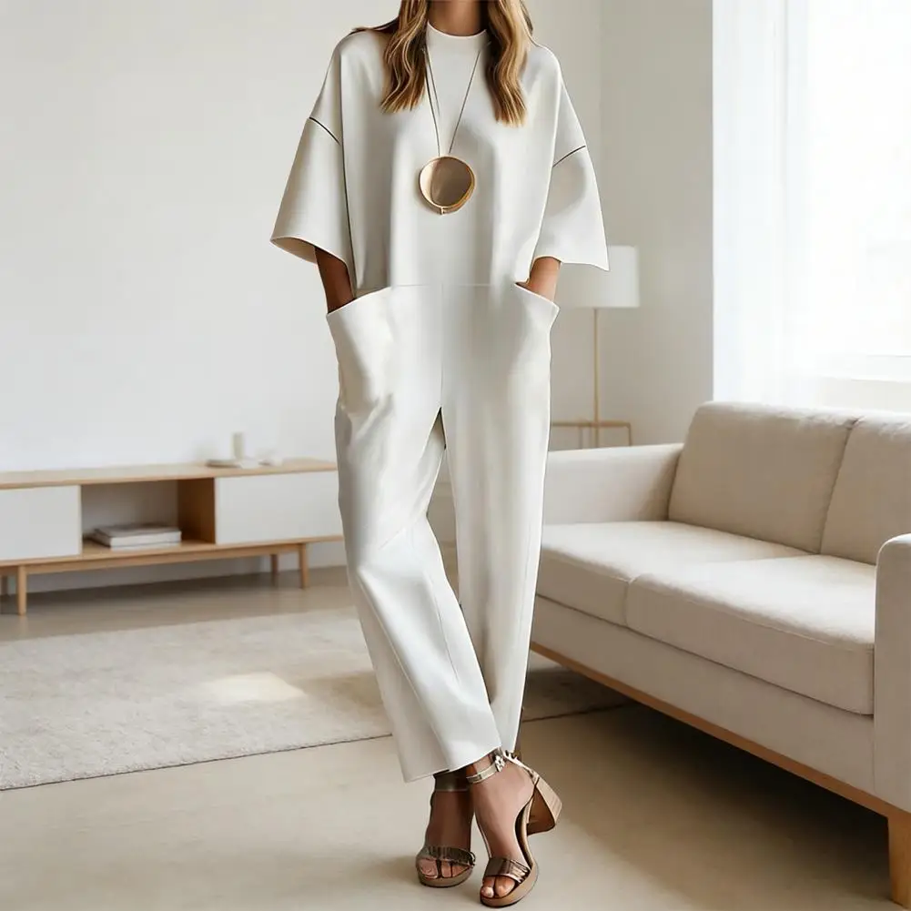 Soft Fabric Jumpsuit Women’s Jumpsuit with Pockets Crew Neck Romper Overalls Wide Leg Long Pants One-piece for Everyday
Soft Fabric Jumpsuit Women’s Jumpsuit with Pockets Crew Neck Romper Overalls Wide Leg Long Pants One-piece for Everyday