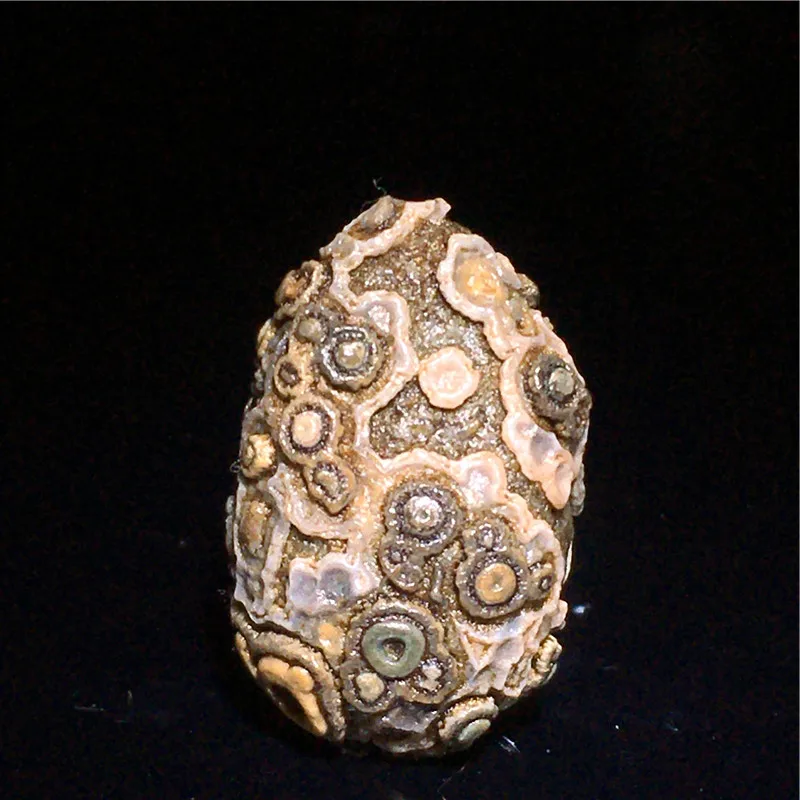 Монгольские бусины из агата Alxa Gobi, довольно цветные рельефные оригинальные поверхностные глазные камни для изготовления ювелирных изделий, кулон или бусины
Монгольские бусины из агата Alxa Gobi, довольно цветные рельефные оригинальные поверхностные глазные камни для изготовления ювелирных изделий, кулон или бусины