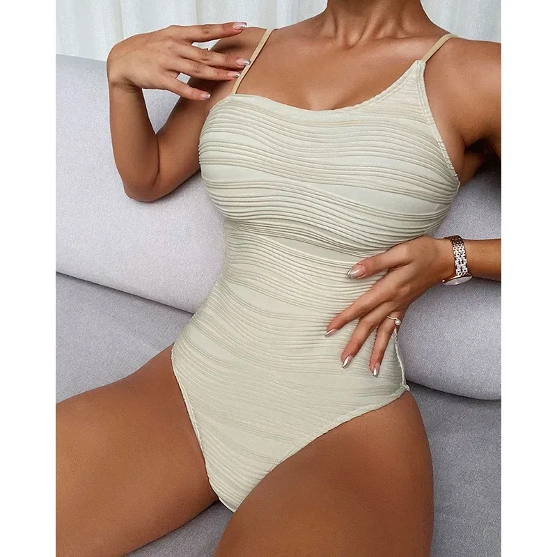 Summer Solid Color Sexy Women Bikini Set Line Suspender Swimsuit Seaside Beach Style Swimsuit Fashion Different Shoulder Straps
Summer Solid Color Sexy Women Bikini Set Line Suspender Swimsuit Seaside Beach Style Swimsuit Fashion Different Shoulder Straps