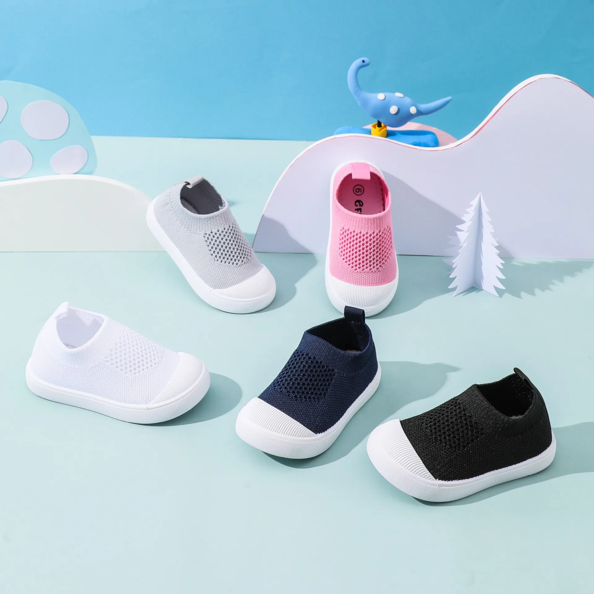 2025 new mesh breathable non-slip baby shoes for men and women candy color fashionable simple soft sole children's shoes
2025 new mesh breathable non-slip baby shoes for men and women candy color fashionable simple soft sole children's shoes