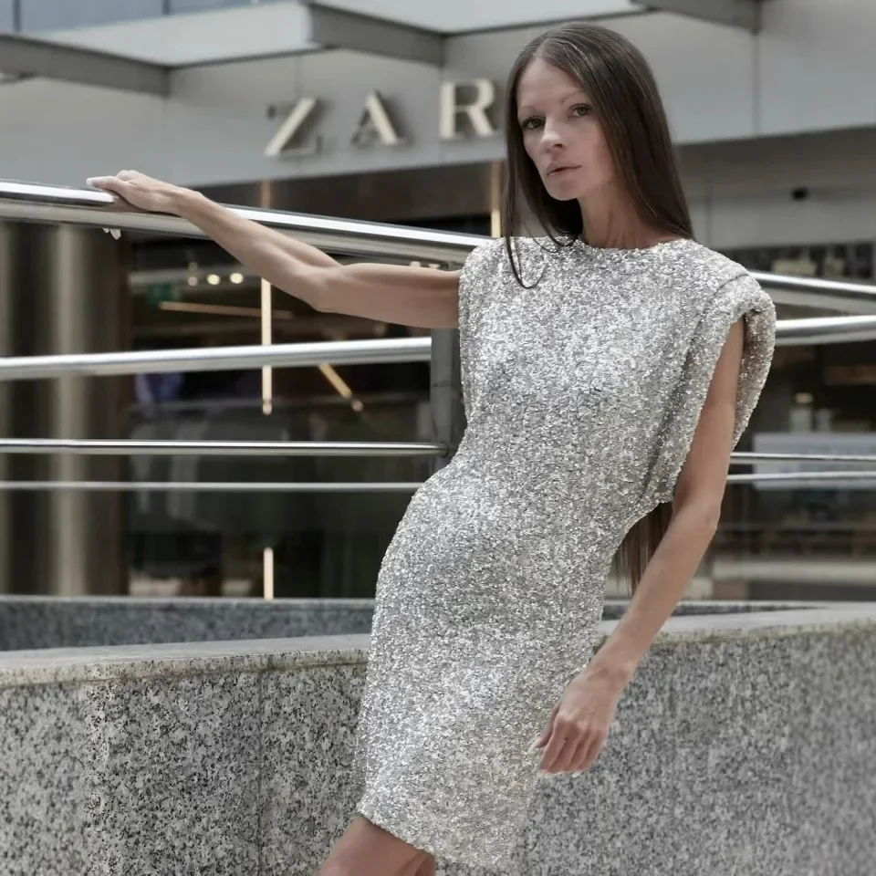 BWQ 2025 женская праздничная одежда, модное женское платье трапециевидной формы с подкладкой на плечах и блестками, высокой талией, элегантное платье трапециевидной формы без рукавов со скрытой молнией
BWQ 2025 женская праздничная одежда, модное женское платье трапециевидной формы с подкладкой на плечах и блестками, высокой талией, элегантное платье трапециевидной формы без рукавов со скрытой молнией
