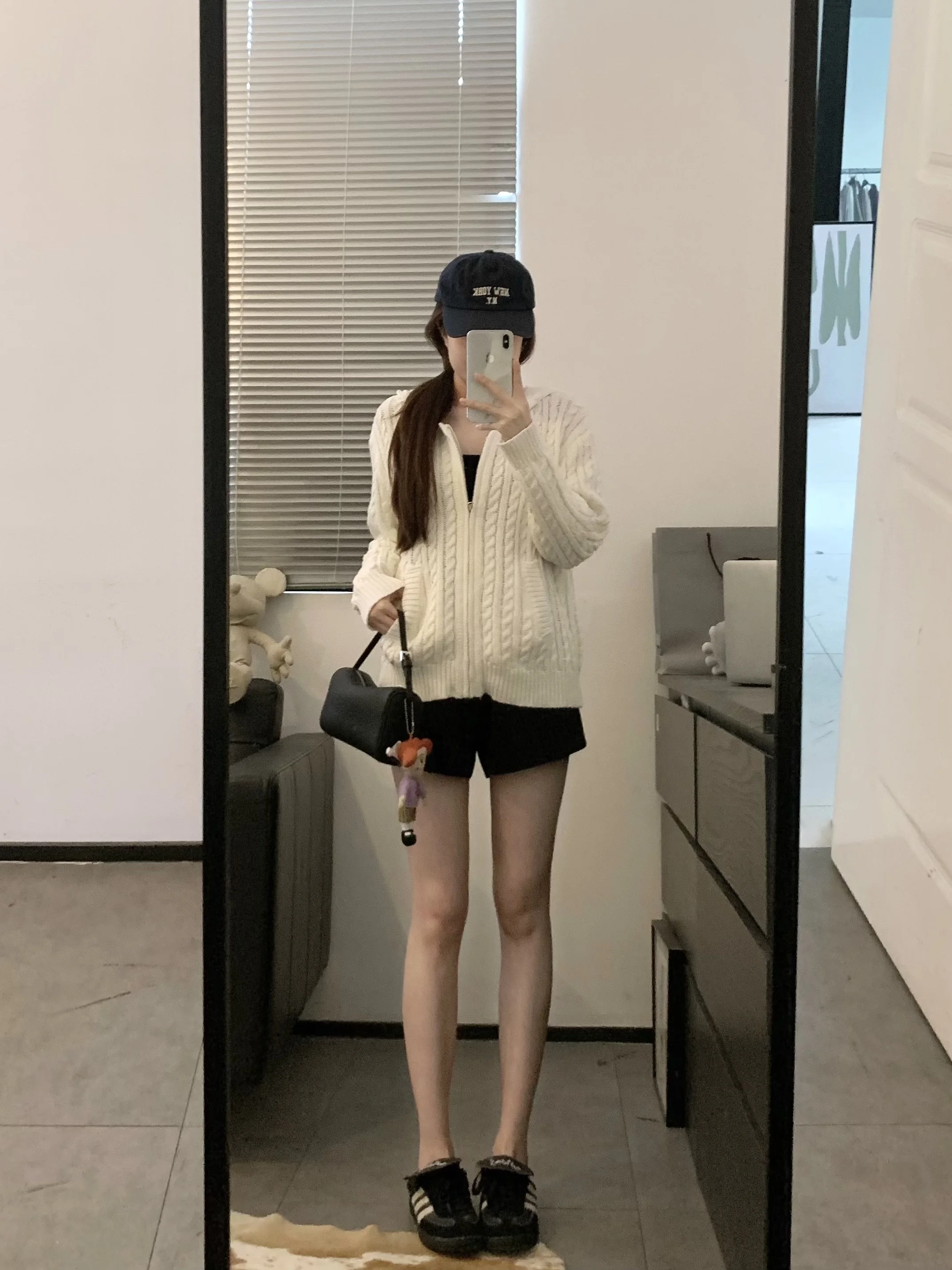 Viiwen College Style Women's Zipper Hooded Knitwear High Gauge White Open Cardigan Long Sleeve Slimming Fashion Spring Season
Viiwen College Style Women's Zipper Hooded Knitwear High Gauge White Open Cardigan Long Sleeve Slimming Fashion Spring Season