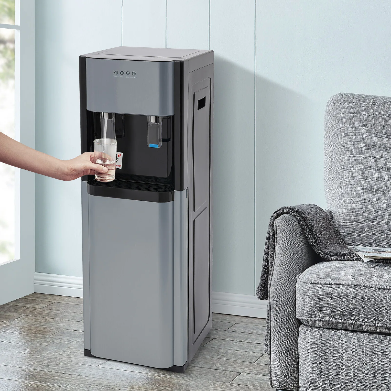 450W 20L/5.28 Gallon F880 Water Dispenser Office Drinking Machine Bottom Loading with Heat-sink Holes and Indicator Lights for Home and Commercial Purpose
450W 20L/5.28 Gallon F880 Water Dispenser Office Drinking Machine Bottom Loading with Heat-sink Holes and Indicator Lights for Home and Commercial Purpose