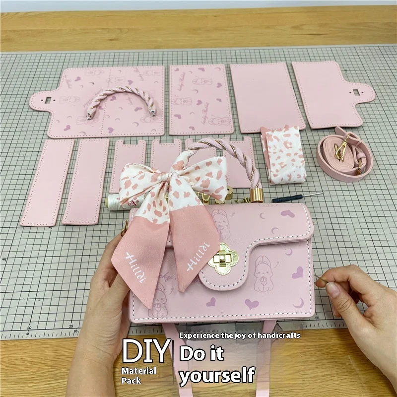 DIY handmade woven handbags hand-sewn material bag rabbit portable messenger small square bag gift
DIY handmade woven handbags hand-sewn material bag rabbit portable messenger small square bag gift