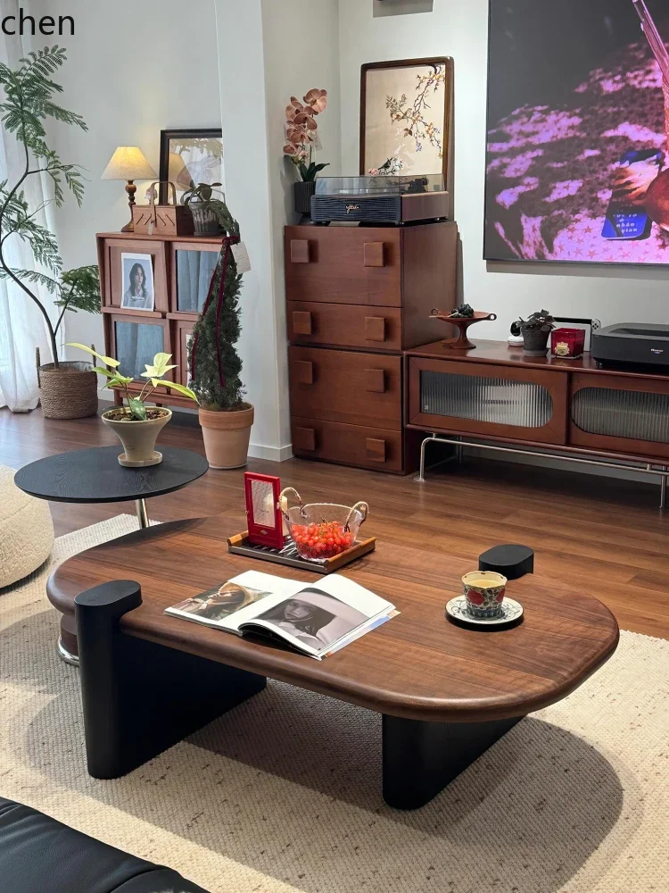 H5.26 light luxury high-end living room household solid wood medieval small apartment coffee table
H5.26 light luxury high-end living room household solid wood medieval small apartment coffee table