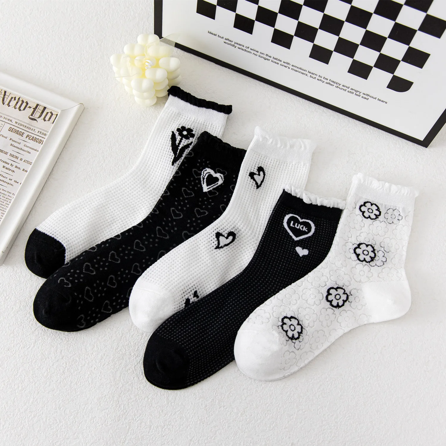 5 Pairs 1 Lot Women Socks Pack Cotton Female Sock Set Thin Summer Spring Autumn White Black Lolita Cute Kawaii Ruffle Stockings
5 Pairs 1 Lot Women Socks Pack Cotton Female Sock Set Thin Summer Spring Autumn White Black Lolita Cute Kawaii Ruffle Stockings