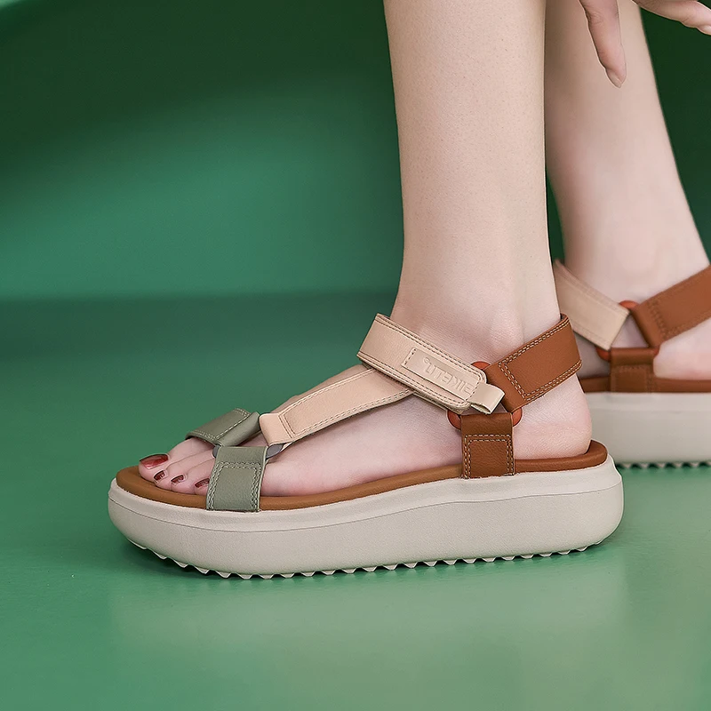 Summer women's sandals, casual sports, flat bottomed, color blocked, ultra light, versatile, comfortable, thick soled shoes
Summer women's sandals, casual sports, flat bottomed, color blocked, ultra light, versatile, comfortable, thick soled shoes