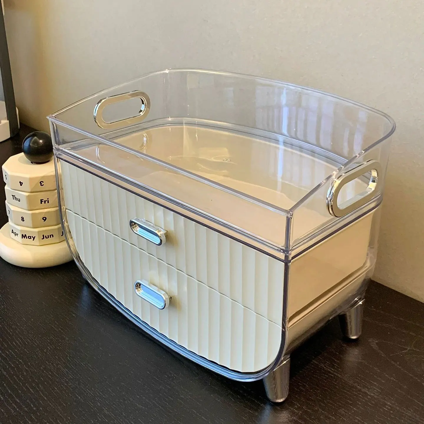 Настольный органайзер для хранения: шкатулка для украшений, органайзер для помад, коробка для косметики, новинка 2024 года, многофункциональный контейнер для хранения
Настольный органайзер для хранения: шкатулка для украшений, органайзер для помад, коробка для косметики, новинка 2024 года, многофункциональный контейнер для хранения