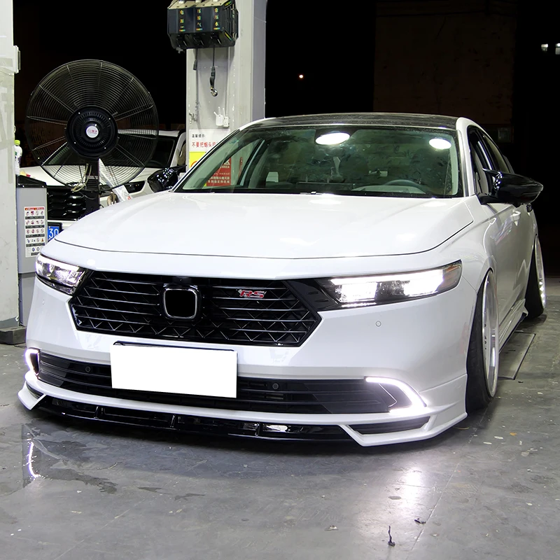 Suitable for 2023 years 11 generation Honda Accord daytime running light turn signal front fog lamp assembly accessories
Suitable for 2023 years 11 generation Honda Accord daytime running light turn signal front fog lamp assembly accessories