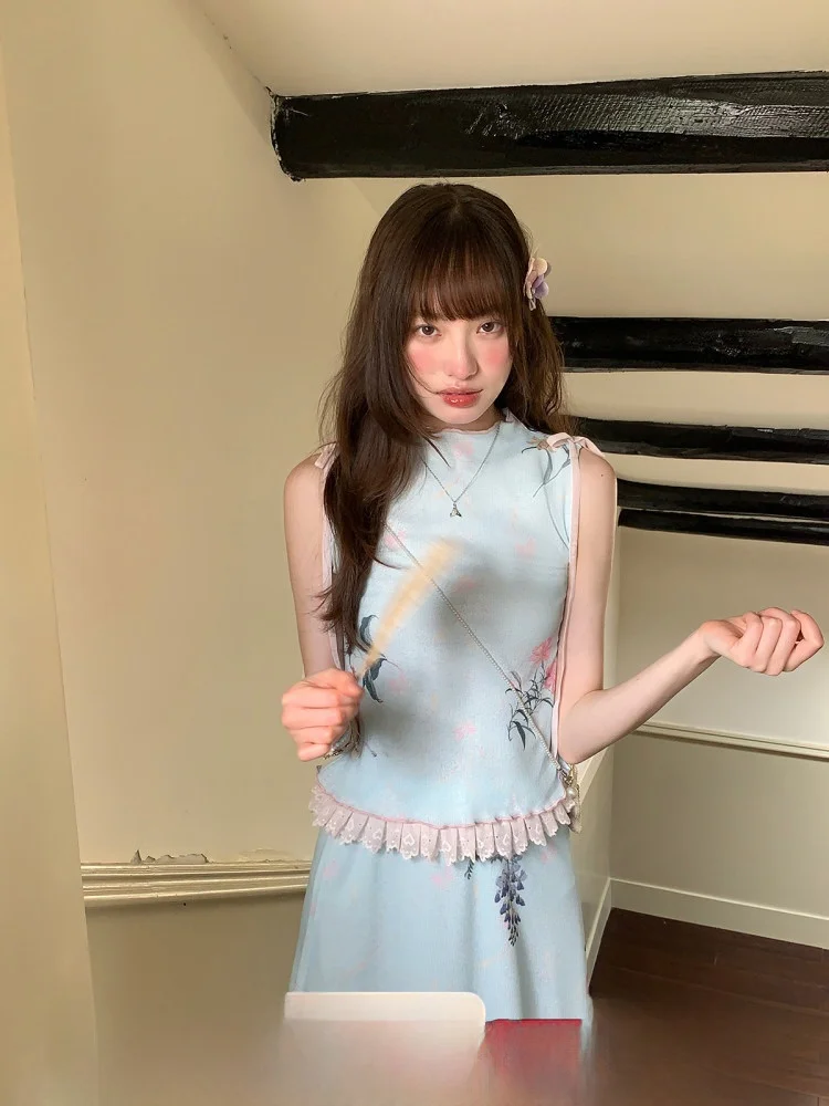 Sweet Style Blue Short Sleeveless Top Bottoms Set Women's Summer Fashion Casual Outfit Polyester Fabric Floral Patterned
Sweet Style Blue Short Sleeveless Top Bottoms Set Women's Summer Fashion Casual Outfit Polyester Fabric Floral Patterned