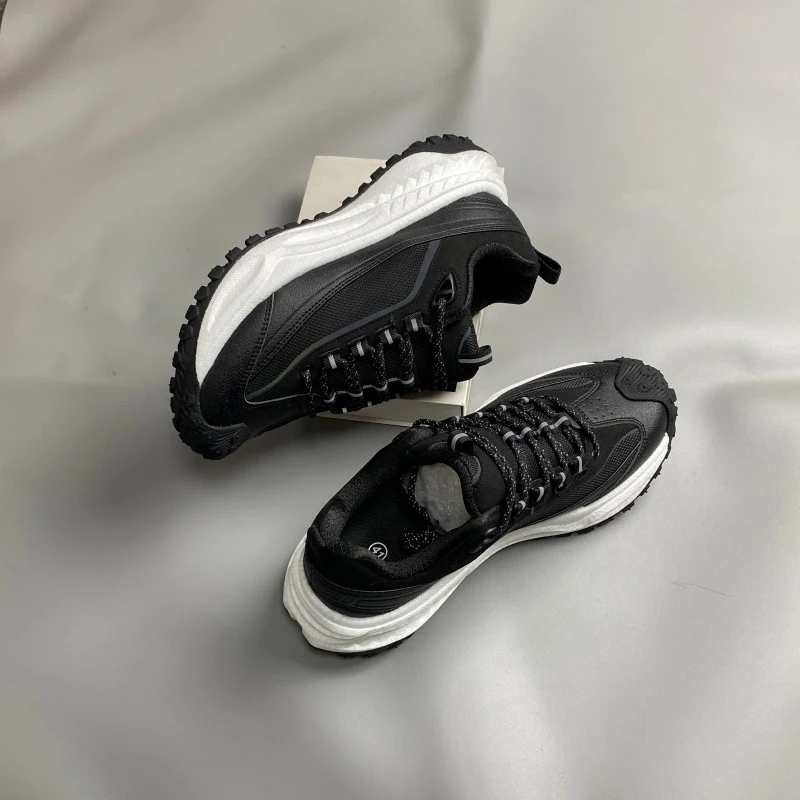Thick tread, raised sole, dad shoes, all black color blocked outdoor casual shoes, anti slip and wear-resistant mountain commuti
Thick tread, raised sole, dad shoes, all black color blocked outdoor casual shoes, anti slip and wear-resistant mountain commuti