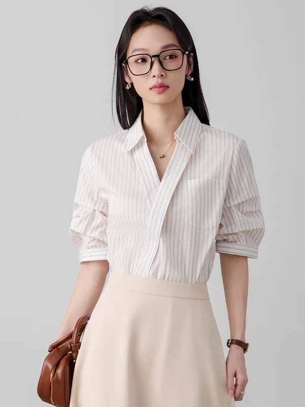 Light Beige V-Neck Striped Casual Shirt Women's Fashionable Versatile Loose Fit Spring Design Sense Office Wear Polyester
Light Beige V-Neck Striped Casual Shirt Women's Fashionable Versatile Loose Fit Spring Design Sense Office Wear Polyester