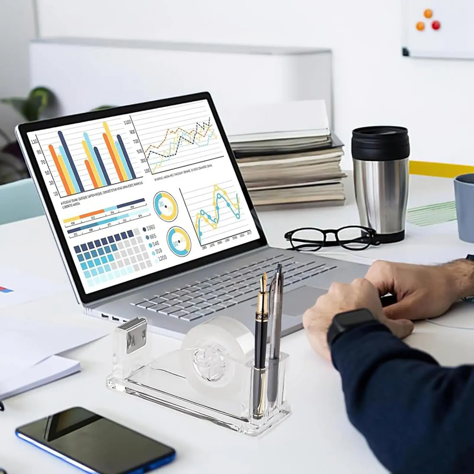 Диспенсер для прозрачной ленты, противоскользящий резак, многоразовый прозрачный настольный органайзер для ленты для дома, школы, студии рукоделия, классная упаковка
Диспенсер для прозрачной ленты, противоскользящий резак, многоразовый прозрачный настольный органайзер для ленты для дома, школы, студии рукоделия, классная упаковка