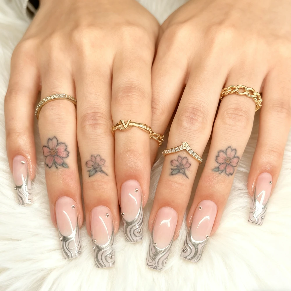 French Tips Acrylic Fake Nail With Glue Silver Press On False Nails Tips For Woman DIY Finger Manicure Accessory
French Tips Acrylic Fake Nail With Glue Silver Press On False Nails Tips For Woman DIY Finger Manicure Accessory