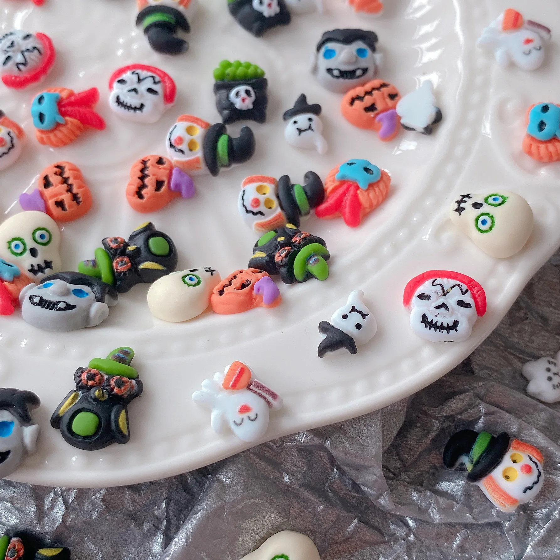 30PCS 3D Flatback Resin Charms Cartoon For Halloween Nail Art Decoration Manicure Decor Design Parts Phone Case DIY Accessories
30PCS 3D Flatback Resin Charms Cartoon For Halloween Nail Art Decoration Manicure Decor Design Parts Phone Case DIY Accessories