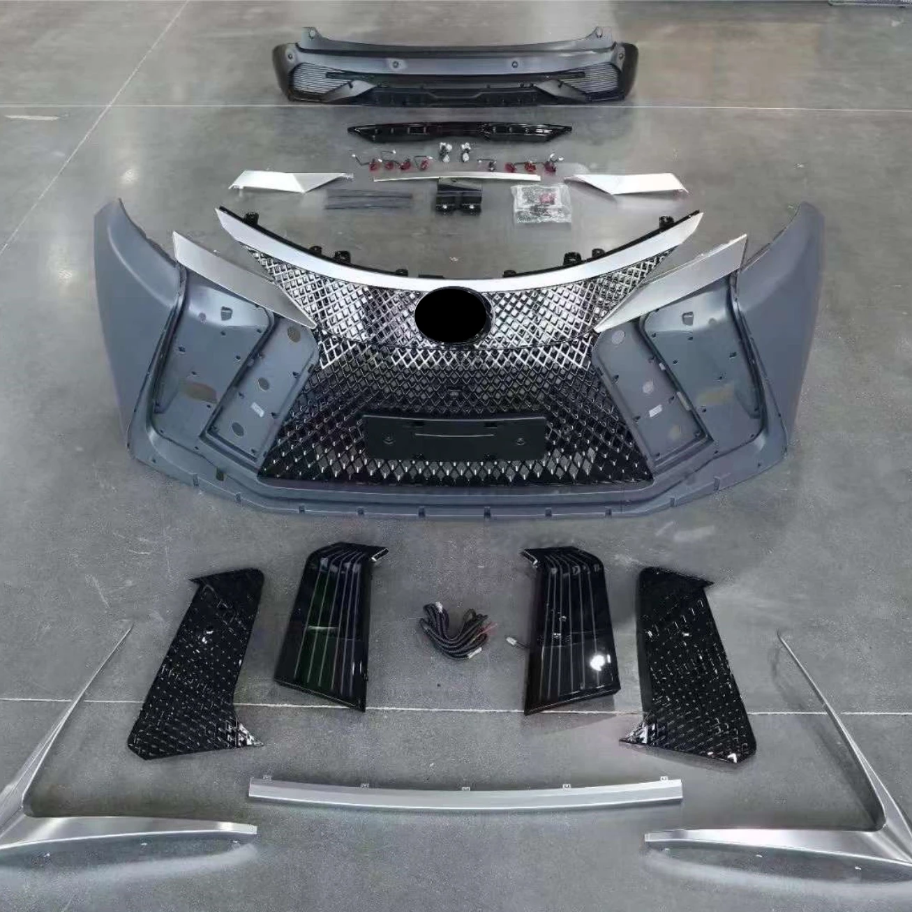 Body Kit Front Rear Bumper Assembly suitable For Toyota Sienna Modified Grill Grid Trim fog lamp Mask Car Accessories
Body Kit Front Rear Bumper Assembly suitable For Toyota Sienna Modified Grill Grid Trim fog lamp Mask Car Accessories