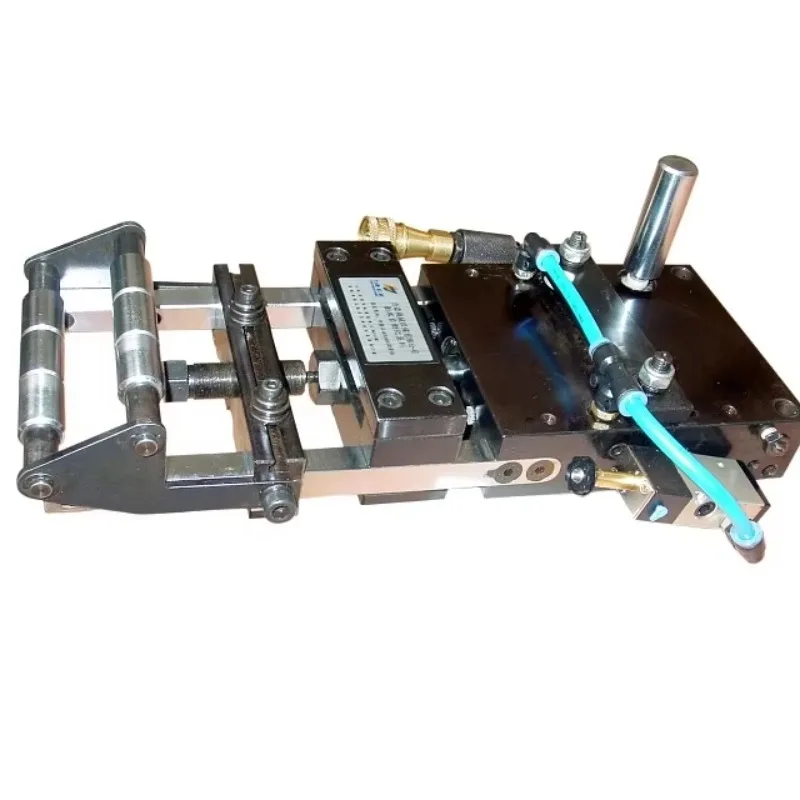 Hot Sale New Steel Metal Coil Pneumatic Air Feeder Machine with Gear and Motor Core Components for Press Machine Lines
Hot Sale New Steel Metal Coil Pneumatic Air Feeder Machine with Gear and Motor Core Components for Press Machine Lines