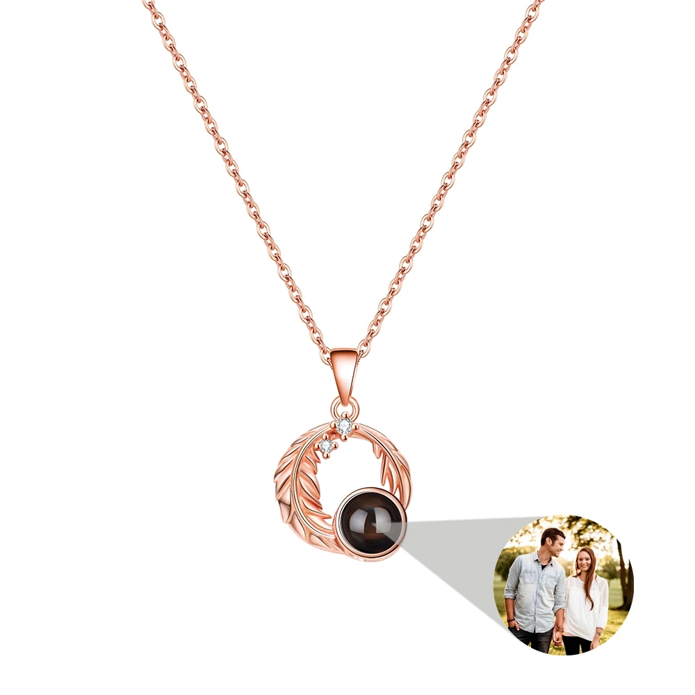 Ожерелье с подвеской в виде перьев для женщин, ожерелье с фотопроекцией на заказ, мужское ожерелье с персонализированным подарком, семейные мемориальные украшения
Ожерелье с подвеской в виде перьев для женщин, ожерелье с фотопроекцией на заказ, мужское ожерелье с персонализированным подарком, семейные мемориальные украшения