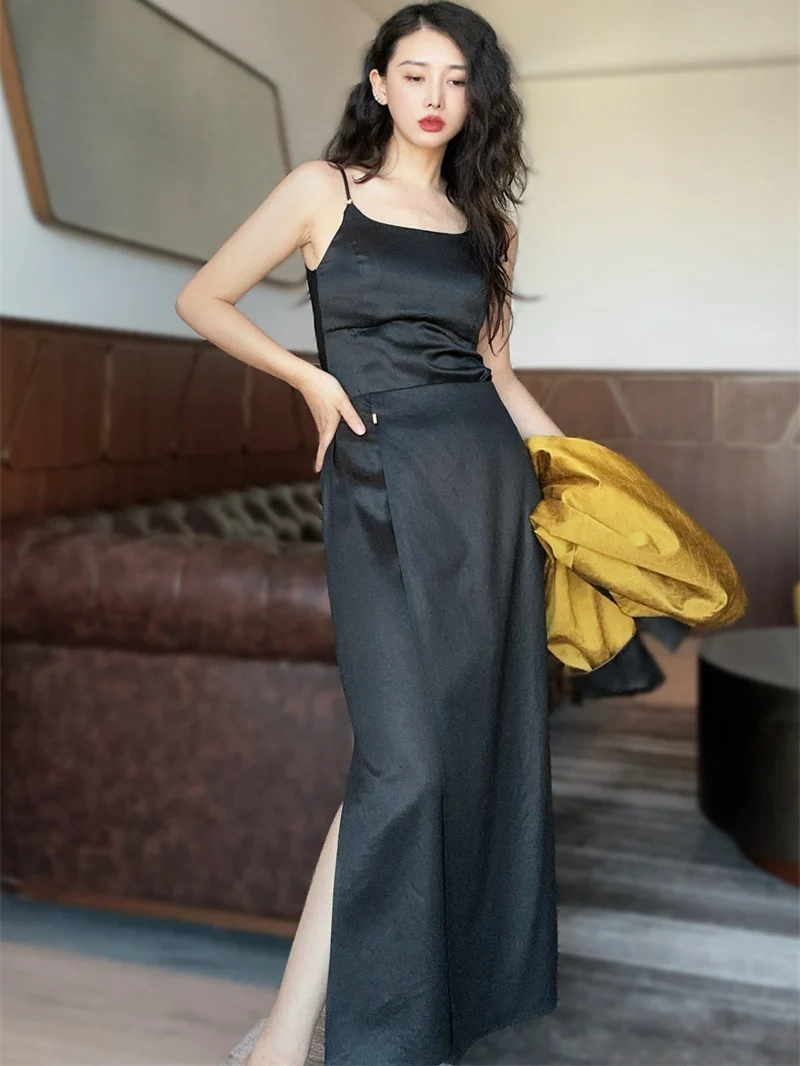 Шелковая шифоновая юбка миди А-силуэта с завышенной талией, прямого кроя, стройнящая фигуру, для деловых встреч и повседневной носки весной...
Шелковая шифоновая юбка миди А-силуэта с завышенной талией, прямого кроя, стройнящая фигуру, для деловых встреч и повседневной носки весной...