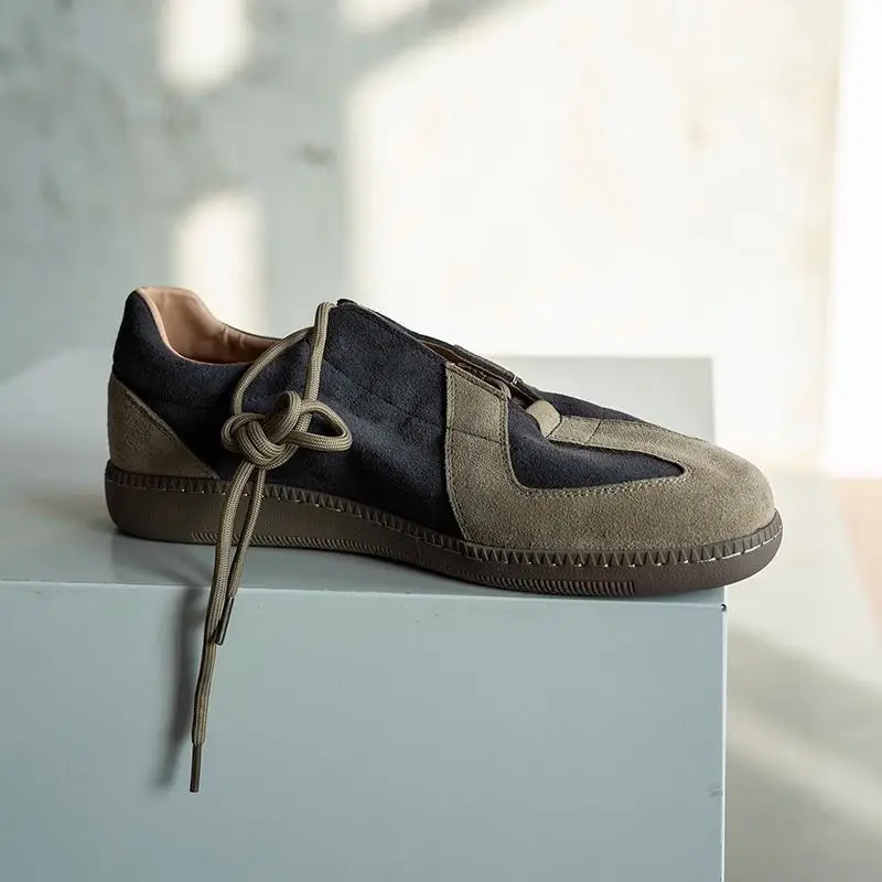 Trendy Commuter Flat Bottom Deqin Shoes round Toe Breathable Retro Classic Men's Shoes Casual Sneakers for Autumn Spring
Trendy Commuter Flat Bottom Deqin Shoes round Toe Breathable Retro Classic Men's Shoes Casual Sneakers for Autumn Spring