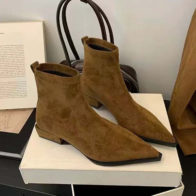 Ankle Boots for Women's Pointed Toe Heeled Suede Shoes 2025 Elegant Chelsea Boots New Walking Trend Chunky Dress Mujer Botas 
Ankle Boots for Women's Pointed Toe Heeled Suede Shoes 2025 Elegant Chelsea Boots New Walking Trend Chunky Dress Mujer Botas