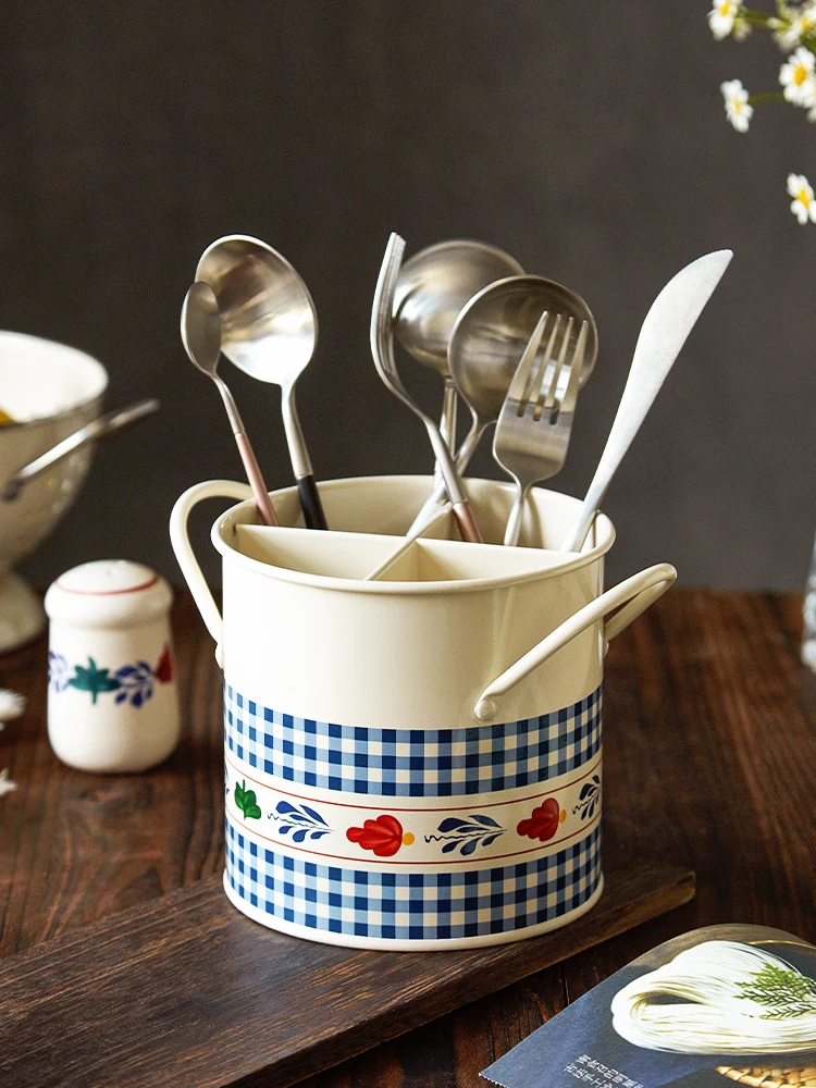 Pink European style kitchen double ear tableware cage chopsticks storage bucket bottom drain hole internal separation tool bucke
Pink European style kitchen double ear tableware cage chopsticks storage bucket bottom drain hole internal separation tool bucke