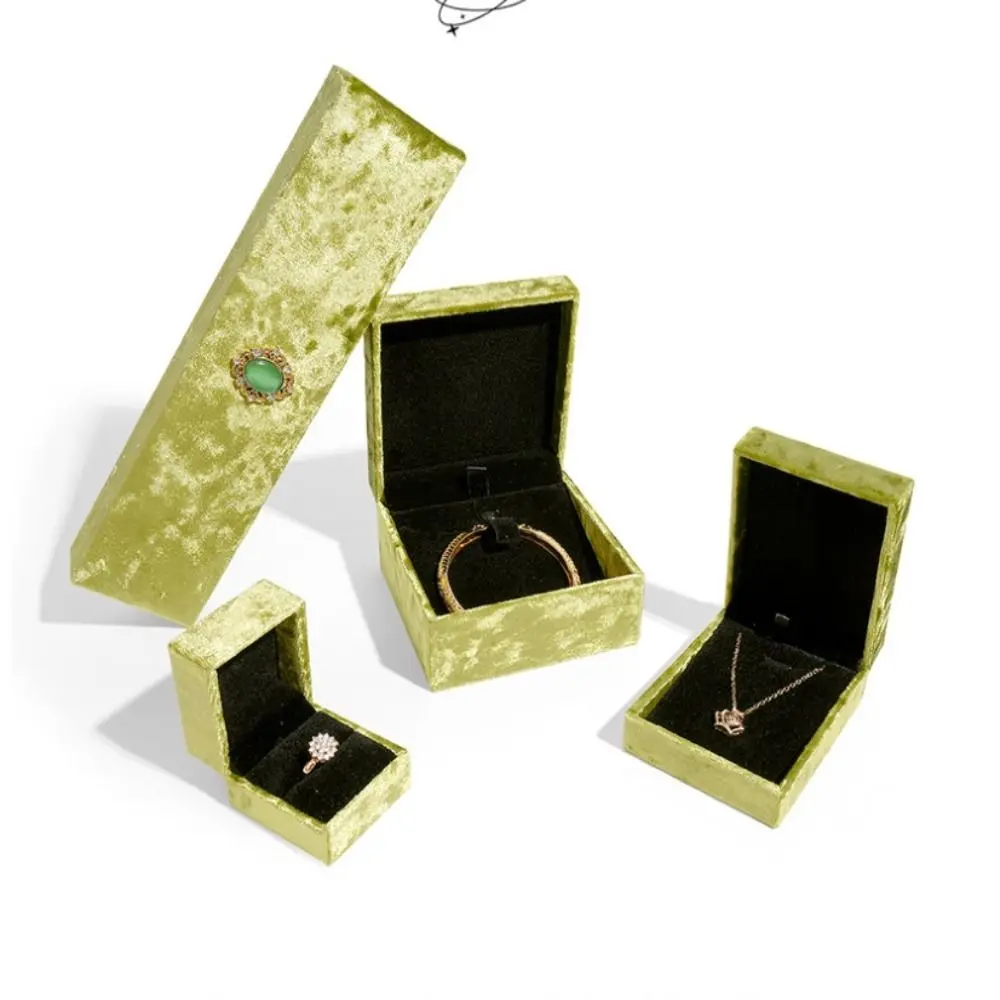 Elegant Vintage Velvet Jewelry Box Rhinestone Luxury Jewelry Displasy Holder Bracelets Green Jewelry Storage Box Gift
Elegant Vintage Velvet Jewelry Box Rhinestone Luxury Jewelry Displasy Holder Bracelets Green Jewelry Storage Box Gift