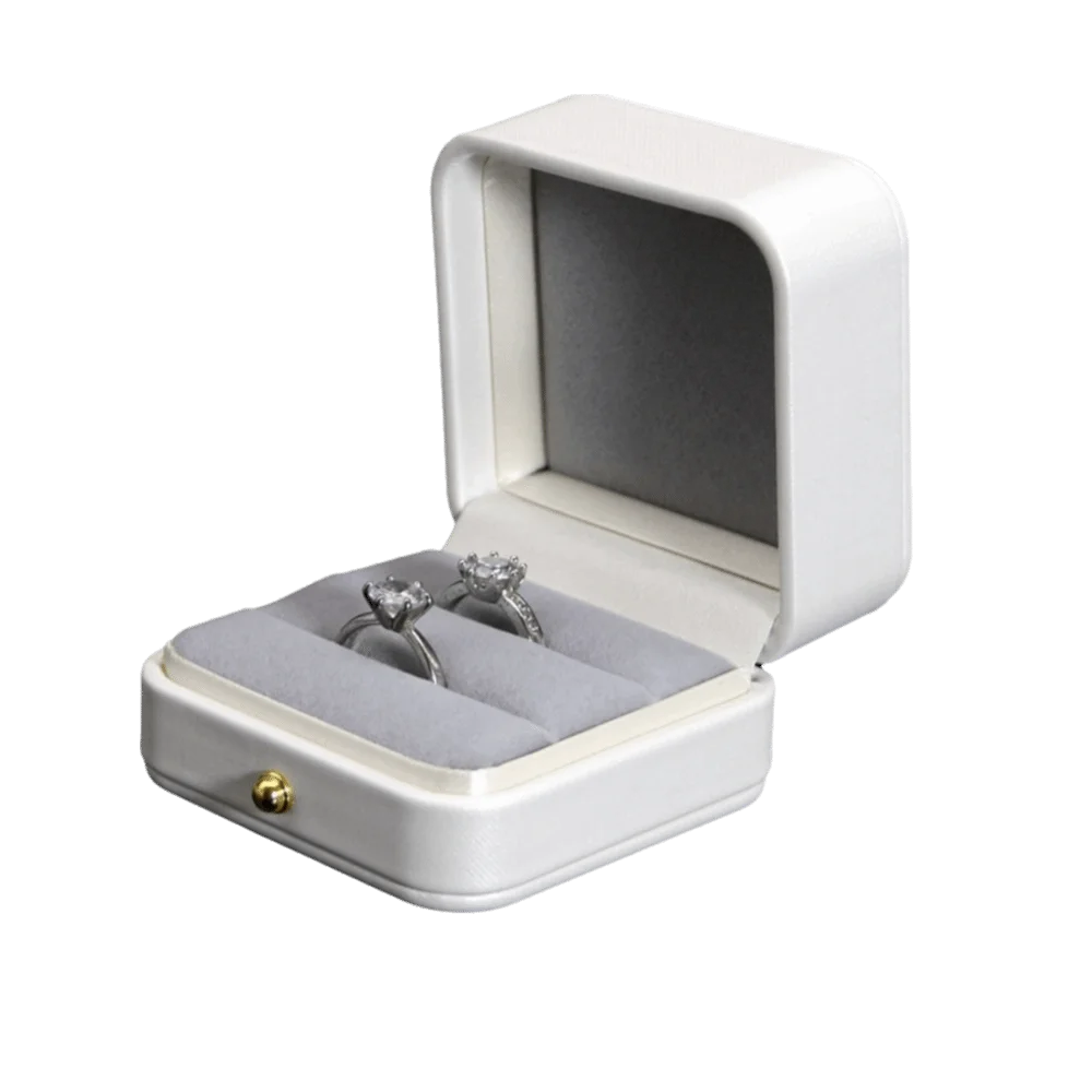 Нежная подарочная коробка для ювелирных изделий из искусственной кожи, белая, с несколькими спецификациями, коробка для упаковки ювелирных изделий, фланелевая подкладка, чехол для колец, свадьба
Нежная подарочная коробка для ювелирных изделий из искусственной кожи, белая, с несколькими спецификациями, коробка для упаковки ювелирных изделий, фланелевая подкладка, чехол для колец, свадьба